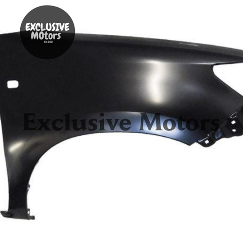 Toyota Hilux Right hand Guard with Repeater (2011-2015)