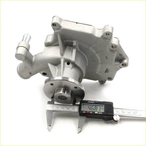 Silver aluminum water pump for nissan caravan homy e24 urvan ld20t 1986-1990 with machined surfaces and bolts